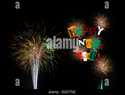 Glückliches Neujahr 2014 bunte buntes Feuerwerk auf schwarzem Hintergrund. Siehe auch mit 2014, DG5TNK und Feliz Año Nuevo DG5TNA Stockfoto