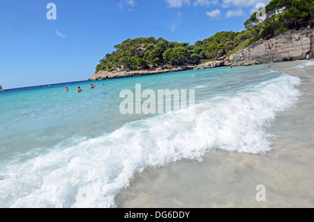 Cala Macarella, beliebten Strand im Süden von Menorca Stockfoto