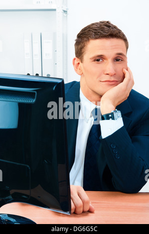 Gut aussehend lächelnd Geschäftsmann Stockfoto