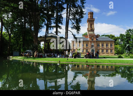 Frankreich, Midi-Pyrénées - Tarbes. Le Jardin Massey, öffentlichen Park. Musée Massey. Stockfoto