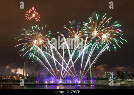 Silvester Feuerwerk Silvester Big Ben Uhrturm in der Nacht über die