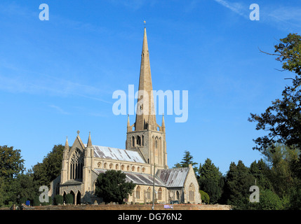 Snettisham, Norfolk, Pfarrkirche mit Turm englischen mittelalterlichen Dorf Kirchen Turmspitzen England UK Stockfoto