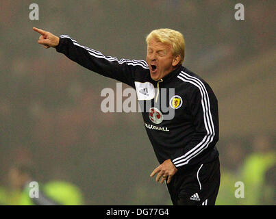 Glasgow, Schottland Schottland Manager Gordon Strachan während der Fifa World Cup 2014 Gruppe A Qualifer zwischen Schottland und Kroatien vom Hampden Park. 15. Oktober 2013. Bildnachweis: Aktion Plus Sport/Alamy Live-Nachrichten Stockfoto