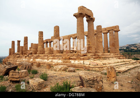 Der Tempel der Hera oder Juno Lacinia, Valley of the Temples, Agrigento, Sizilien, Italien. Stockfoto