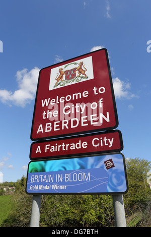 Schild Willkommen in Aberdeen im Stadtzentrum von Aberdeen Scotland, UK Stockfoto