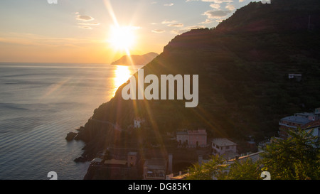 Blick Richtung Bahnhof, Riomaggiore, Cinque Terre, Ligurien Italien Stockfoto