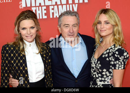 Berlin, Deutschland. 15. Oktober 2013. Michelle Pfeiffer, Robert De Niro und Dianna Agron besuchen die Premiere von "Malavita" in Berlin. © Dpa picture-Alliance/Alamy Live News Stockfoto