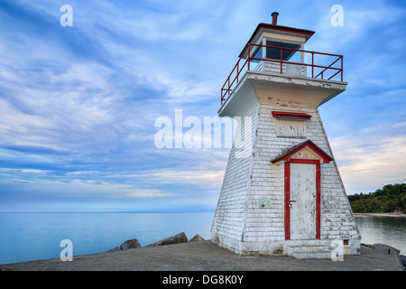 Niederflur-Head-Leuchtturm an der Georgian Bay, Bruce Peninsula, Ontario, Kanada Stockfoto