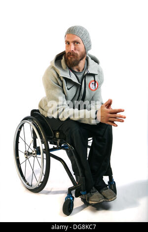 Park City, Utah, USA. 16. Oktober 2013. Jeremy Wagner, 32 aus Nanakuli, Hawaii - Paralympics - Skilanglauf. USOC Olympische Mediengipfel in Park City, Utah Erich Schlegel/ZUMAPRESS.com/Alamy © Live-Nachrichten Stockfoto