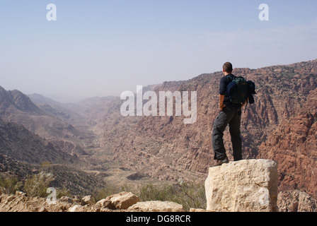 Mit Blick auf Wadi Dana im Dana Biosphere Reserve, Jordan Stockfoto