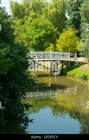 Brücke über den Fluss Cherwell, Oxford, Oxfordshire, England Stockfoto