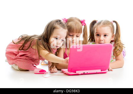 Gruppe von Kinder Freunden am laptop Stockfoto