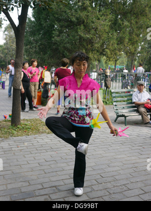 China, Beijing, Tai Chi im park Stockfoto