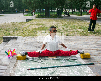 China, Beijing, Tai Chi im park Stockfoto