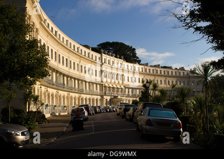 Hesketh Crescent in Torquay ist eine Regentschaft Gebäude 1848 fertiggestellt wurde. Der Halbmond (benannt nach Sir Lawrence Palk des Grundeigentümers Stockfoto