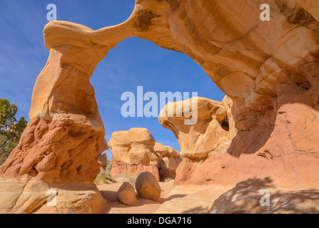 Metate Arch, Devils Garden, Grand Staircase Escalante National Monument in Utah Stockfoto