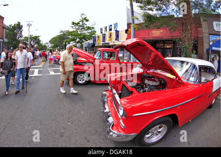 Oldtimer auf dem Display an Straßenfest Sayville Long Island New York Stockfoto