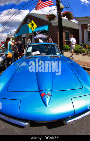 1965 Chevrolet Corevette auf dem Display an Straßenfest Sayville Long Island New York Stockfoto