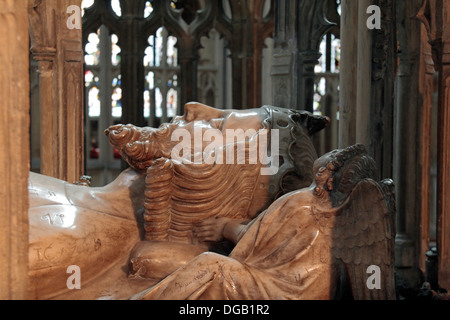 Das Grab von König Edward II im Inneren der Kathedrale von Gloucester, Gloucester, Glous, UK. Stockfoto