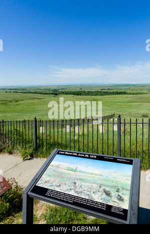 Blick von der 7. Kavallerie U.S. Army Memorial auf Last Stand Hill, Little Bighorn Battlefield Nationalmonument, Montana, USA Stockfoto