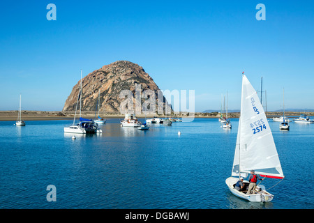 Boote in Morro Bay, California angedockt Stockfoto