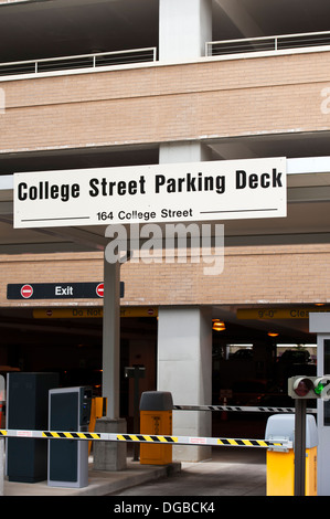 College Street Parkdeck in Asheville, North Carolina Stockfoto