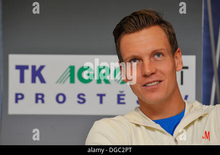 Prostejov, Tschechische Republik. 18. Oktober 2013. Tschechischer Tennisspieler Tomas Berdych ist während einer Pressekonferenz in Prostejov, Tschechische Republik, 18. Oktober 2013 gesehen. © Ludek Perina/CTK Foto/Alamy Live-Nachrichten Stockfoto