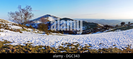 Schnee bedeckt Malvern Hills, Blick nach Süden vom Norden Hügel Stockfoto