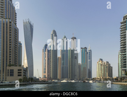 Wolkenkratzer in Dubai Marina, Dubai, Vereinigte Arabische Emirate Stockfoto