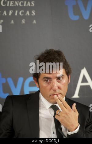 Madrid, Madrid, Spanien. 18. Oktober 2013. TV-Moderatorin Manel Fuentes (Manuel Fuente) besucht eine Pressekonferenz für Goyas Gala wie neue Moderatorin der Veranstaltung am 18. Oktober 2013 in Madrid, Spanien. Bildnachweis: Jack Abuin/ZUMAPRESS.com/Alamy Live-Nachrichten Stockfoto