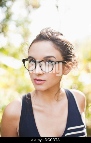 Junge Frau mit Brille, portrait Stockfoto