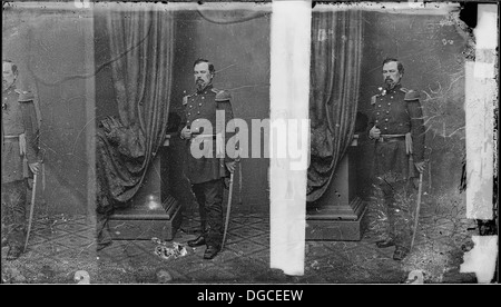 Ein Porträt von General Irvin McDowell, einem Offizier der Union Army während des Amerikanischen Bürgerkriegs, zeigt seine Militäruniform und Führungsrolle. Stockfoto