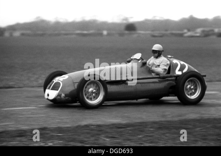 Ein Maserati 4CLT Rennen in Goodwood, England, Ostern 1950. Stockfoto