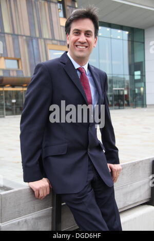 Labour-Partei Führer & MP für Doncaster North besucht Ed Miliband Cast, Aufführungsort Doncaster, South Yorkshire, Großbritannien Stockfoto