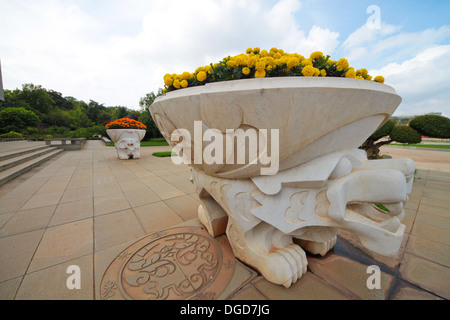 Skulptur vor der touristischen Service Center von Kunming Steinwald, befindet sich in Kunming, Yunnan China der UNESCO. Stockfoto