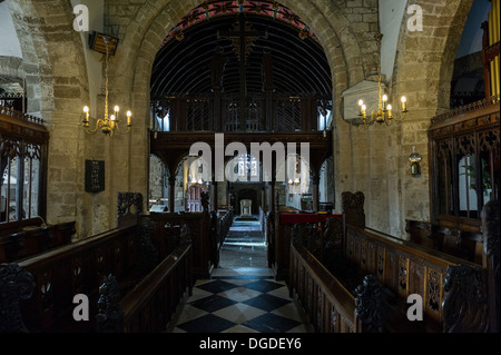 Der Innenraum der St Carantoc's Church im Crantock Dorf. Stockfoto