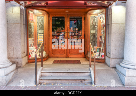 Munros Bücher Store in Victoria, BC; Von Alice Monroe und ihrem Ex-Mann eröffnet im Jahr 1963 Stockfoto