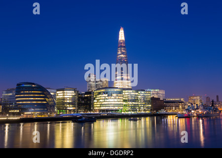 Rathaus-Shard Dämmerung London England Stockfoto