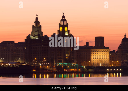 Leber-Aufbau Liverpool Skyline Sonnenaufgang Stockfoto