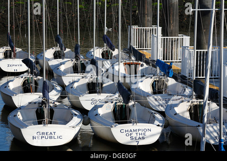 Piers Park Segelclub auf Boston Harbor, East Boston, Massachusetts, USA Stockfoto