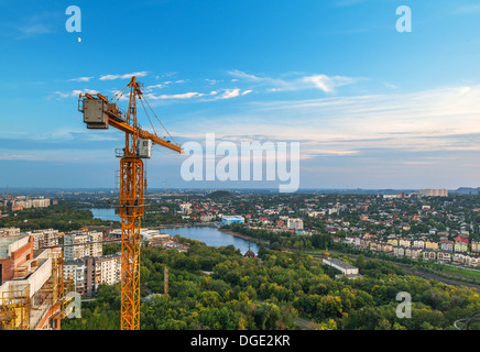 Tageslicht-Blick von den Höhen der Stadt Donezk, Ukraine Stockfoto