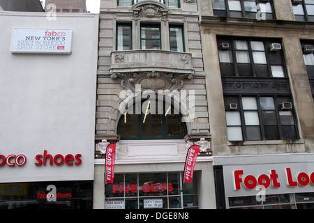 Ehemalige Macys Store auf der 14th Street, die jetzt fünf Jungs Burger Stockfoto