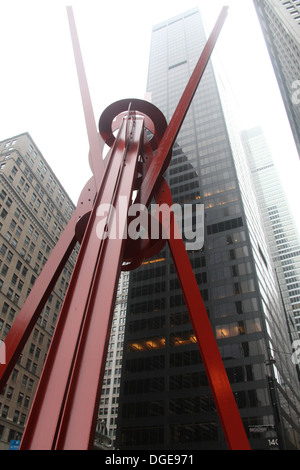 Lebensfreude durch Mark di Suveros in einem nebligen Manhattan Stockfoto