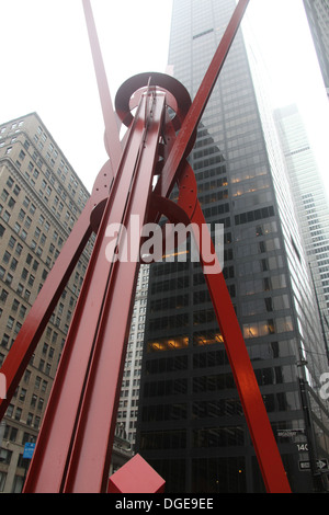 Lebensfreude durch Mark di Suveros in einem nebligen Manhattan Stockfoto