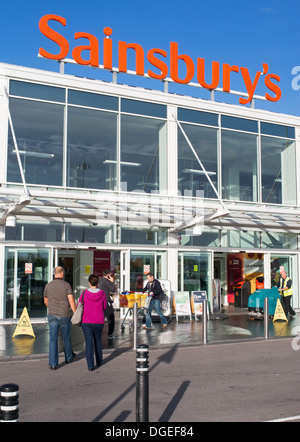 Eingang zum Sainsbury Supermarkt Washington. Nord-Ost-England, UK Stockfoto