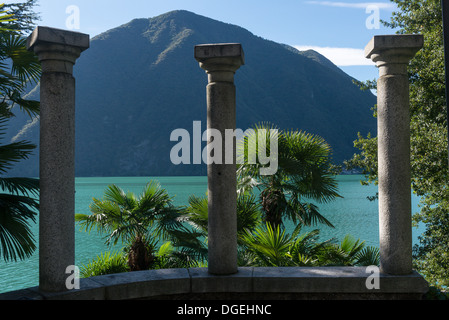 Luganer See gesehen vom Gandria Trail, Schweiz Stockfoto