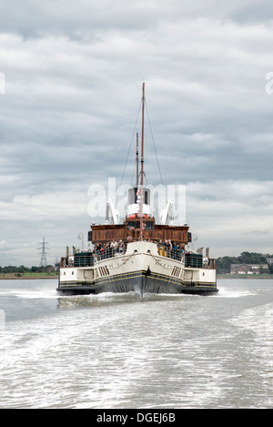 Die letzten Meer gehen Raddampfer der Welt. PS Waverley macht ihren Weg nach unten den Fluss Themse in London Stockfoto