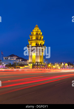 Die Unabhängigkeits-Denkmal in Phnom Penh, Kambodscha Stockfoto