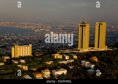 Eine Luftaufnahme des Hotel Dan Carmel und Dan Panorama Hotel in Haifa Stockfoto