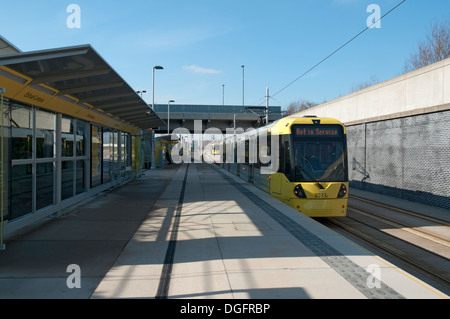 Metrolink tram Haltestelle Etihad Campus auf der Ostlinie Manchester Eastlands, Manchester, England, UK Stockfoto